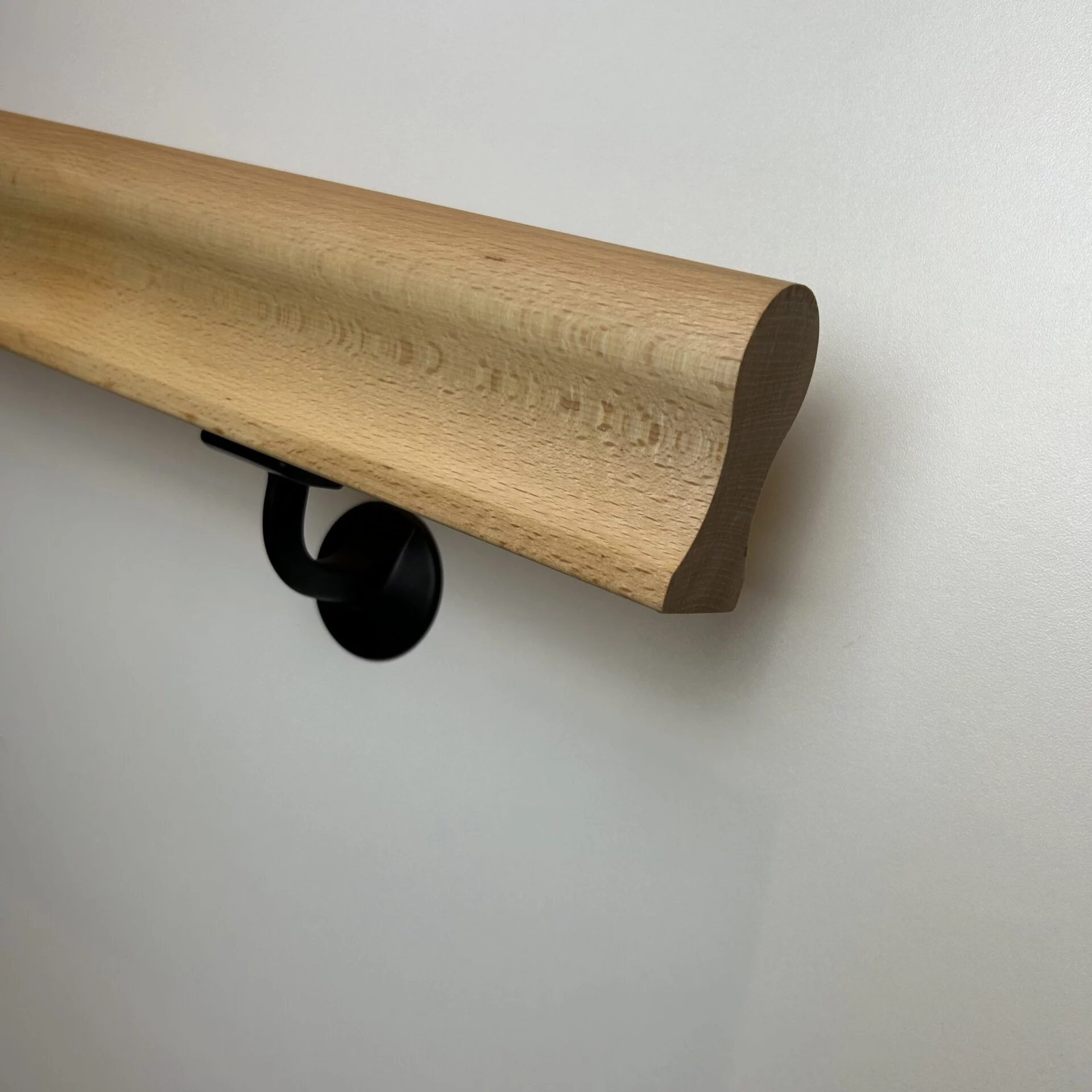 Beuken sleutelgatprofiel gelakt